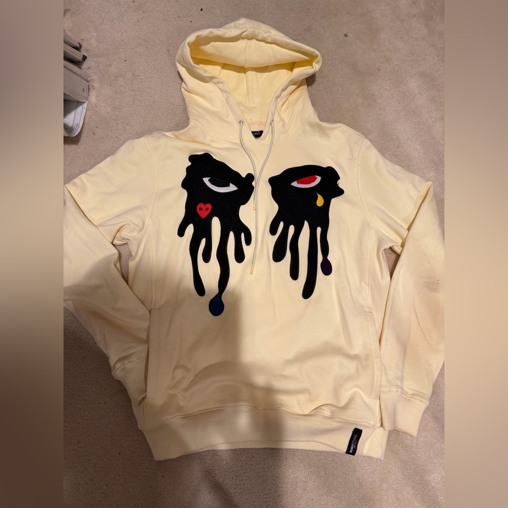 Roku Studio Cream color Tear Dripping  Hoodie Men’s Sz Medium
